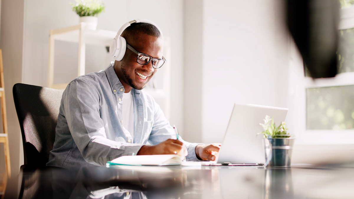 Digital employee experience